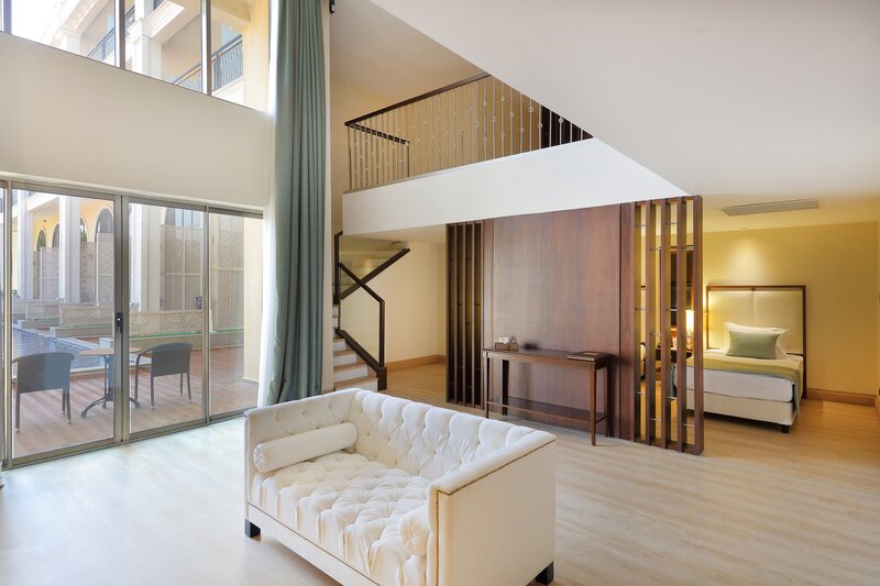 Juju Premier Palace 27