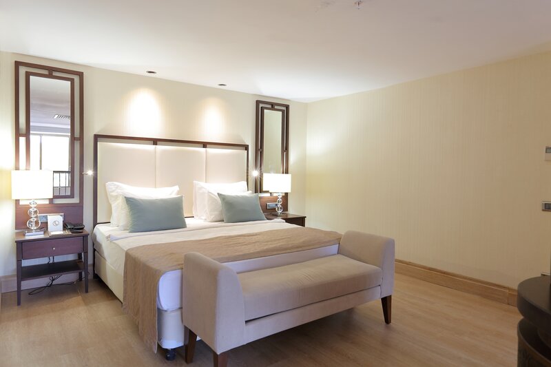 Juju Premier Palace 29