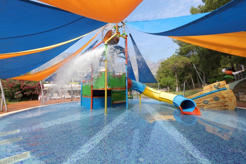 Juju Premier Palace 12