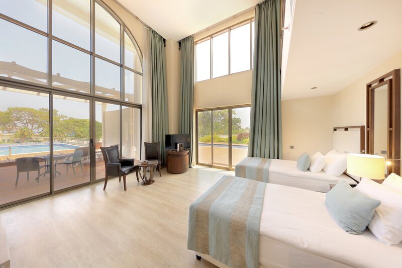 Juju Premier Palace 26