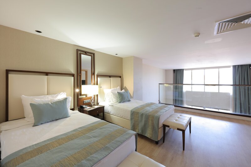 Juju Premier Palace 136