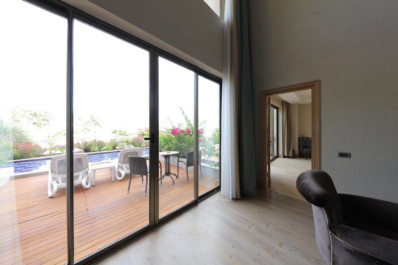 Juju Premier Palace 140