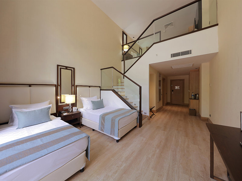 Amara Premier Palace 4