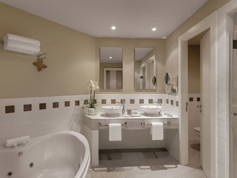 Precise Resort El Rompido - The Hotel 45