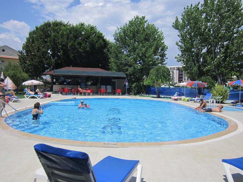 Aymes Hotel 5