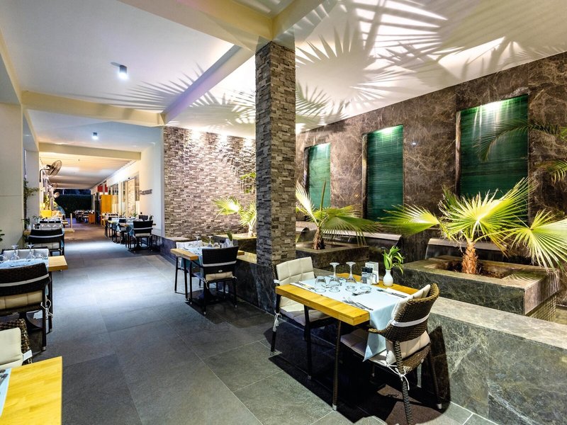 TUI BLUE Barut Andiz 16