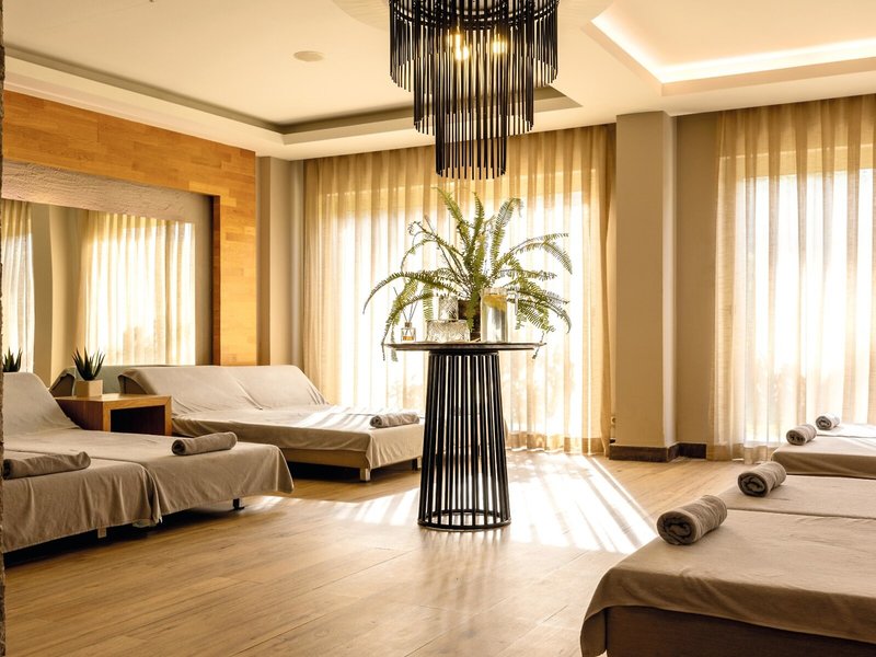 TUI BLUE Barut Andiz 25