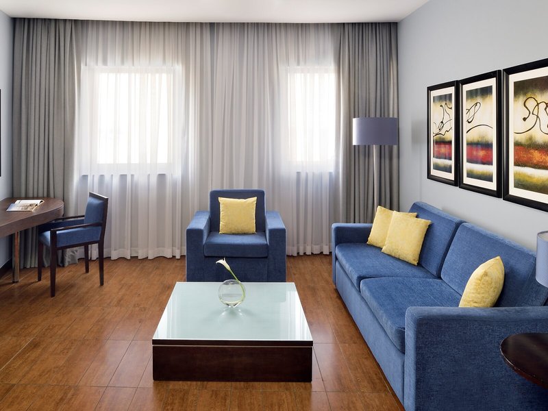 Mövenpick Hotel Apartments Al Mamzar 38