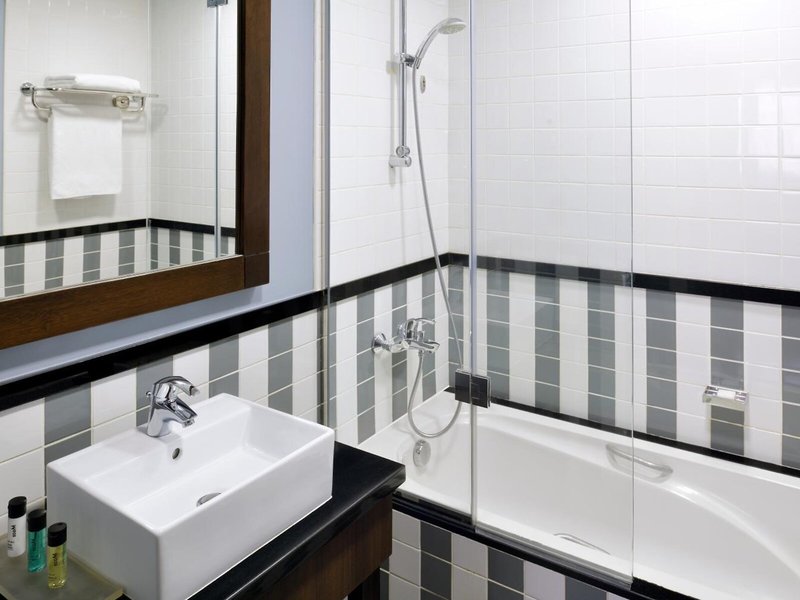 Mövenpick Hotel Apartments Al Mamzar 50