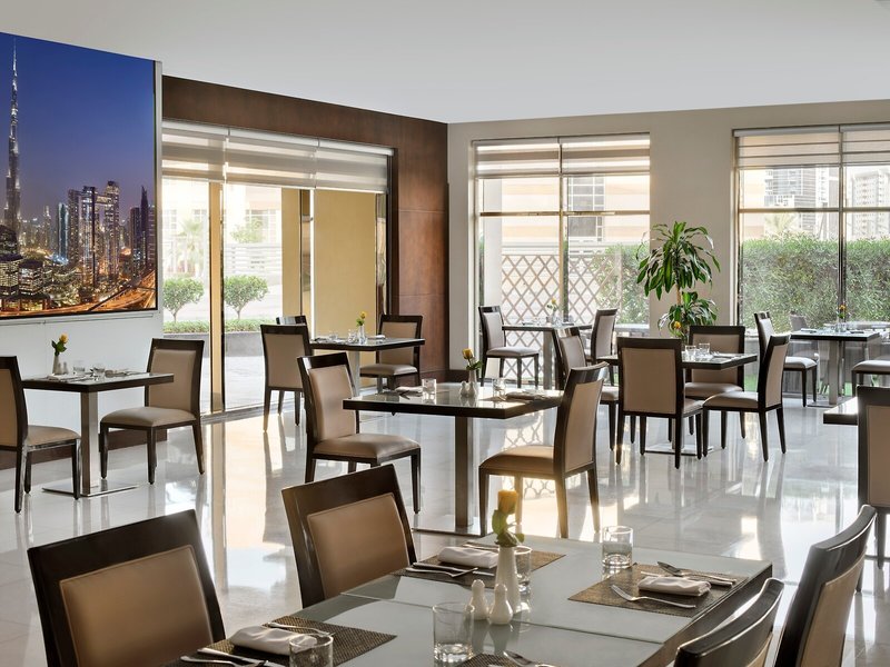 Mövenpick Hotel Apartments Al Mamzar 10
