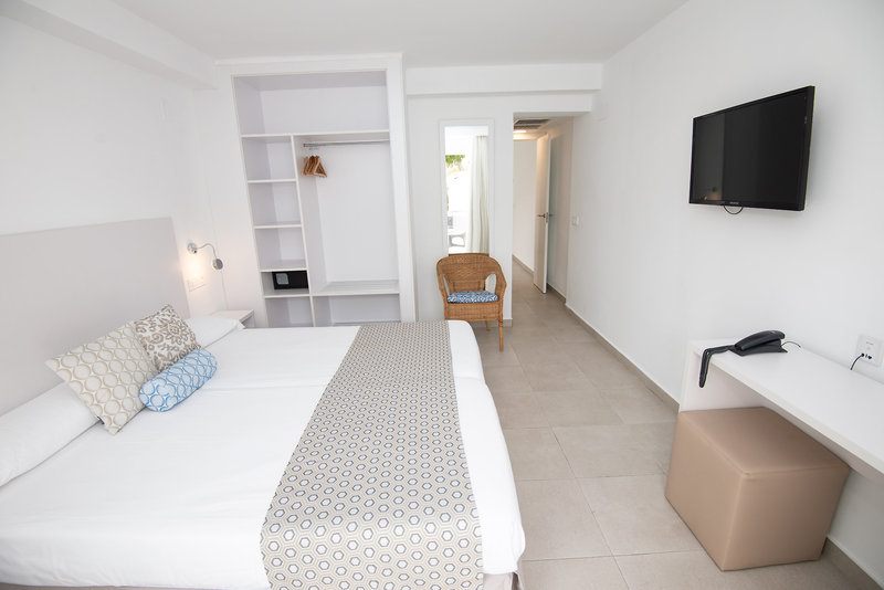 Chevy Hotel & Suites 11