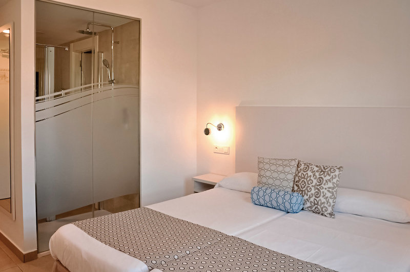 Chevy Hotel 6 - Room Example