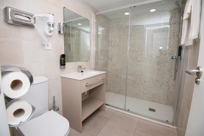 Chevy Hotel 12 - Bathroom Example