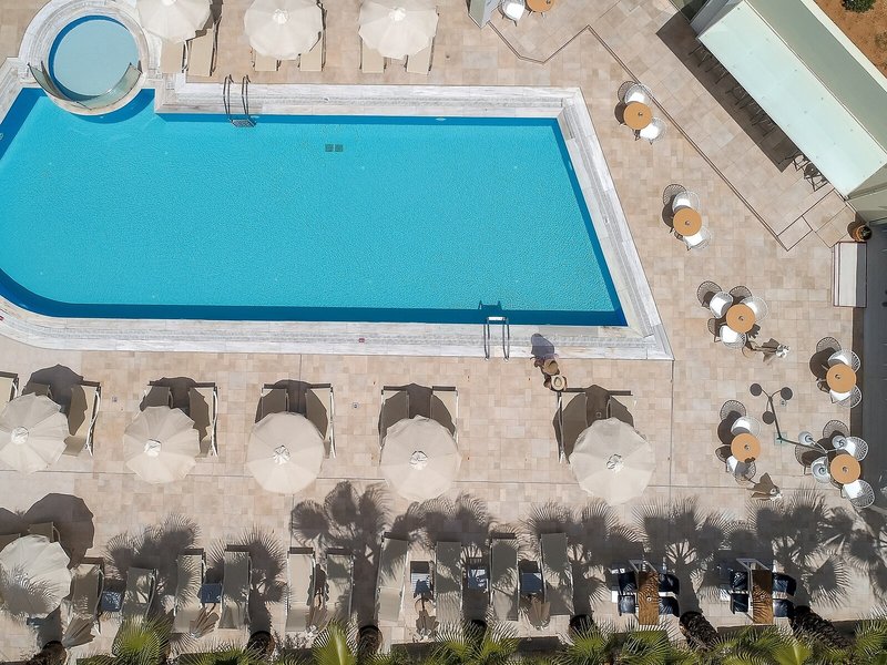 Angela Suites Boutique 12