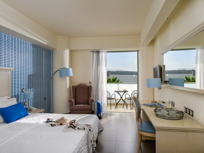 Angela Suites Boutique 25