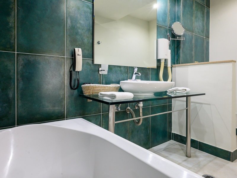 Angela Suites Boutique 39