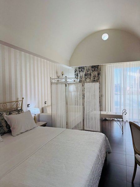 Angela Suites Boutique 41