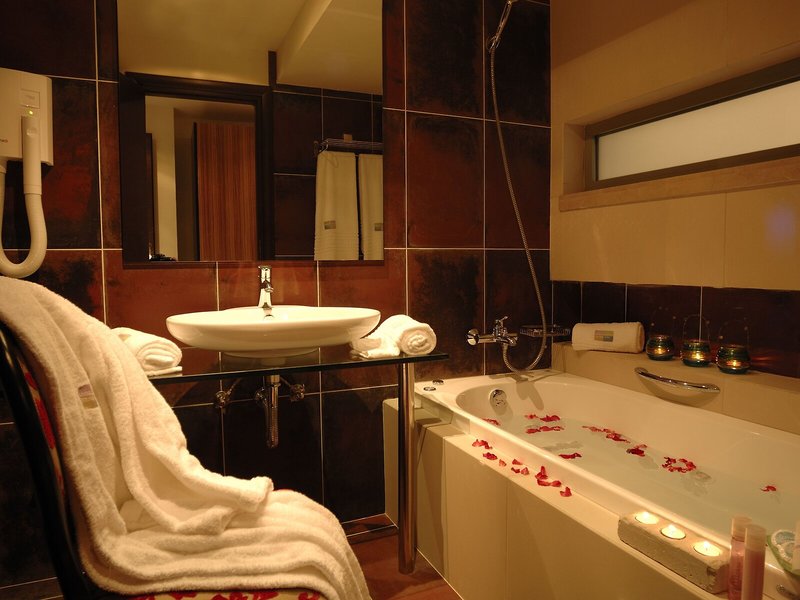 Angela Suites Boutique 43