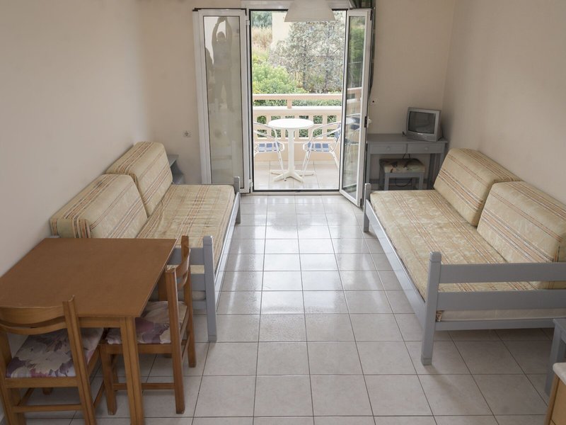 Sunset Apartments 16