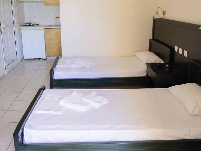 Sunset Apartments 21