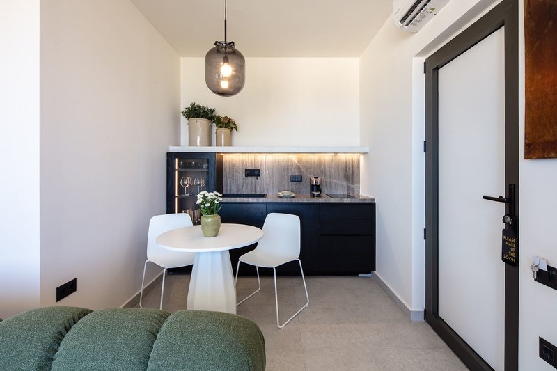 Aristea Hotel 17 - Bathroom Example