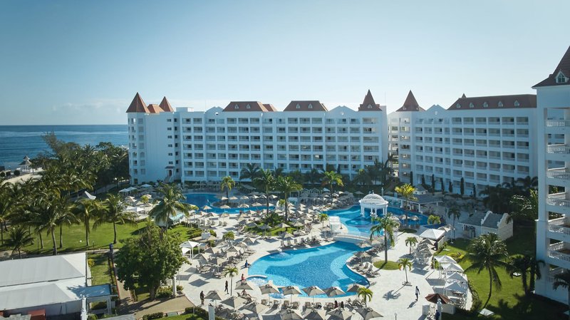 Bahia Principe Luxury Runaway Bay 3