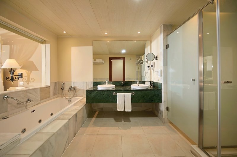 Bahia Principe Luxury Runaway Bay 25