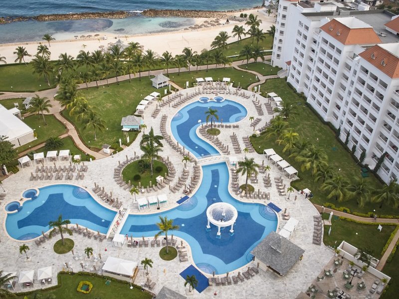 Bahia Principe Luxury Runaway Bay 14