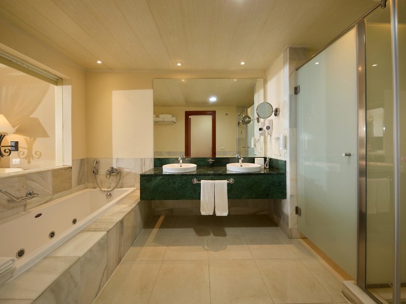 Bahia Principe Luxury Runaway Bay 48