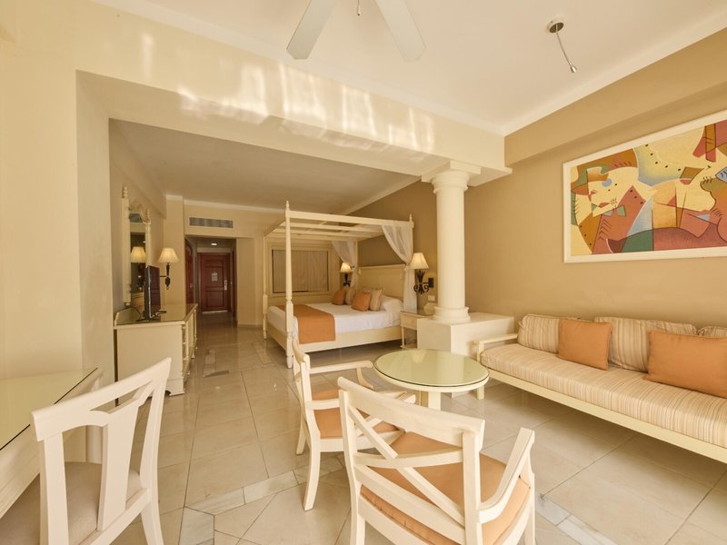 Bahia Principe Luxury Runaway Bay 50