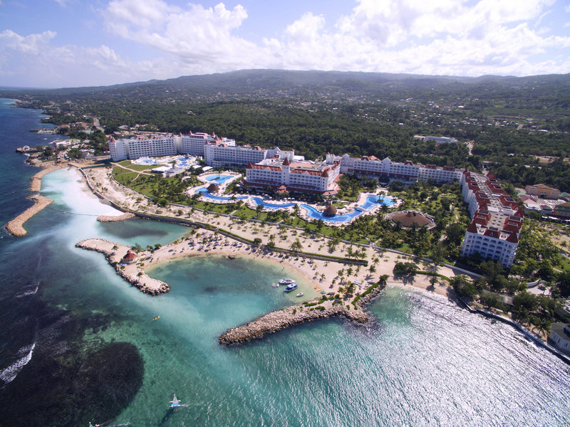 Bahia Principe Luxury Runaway Bay 3