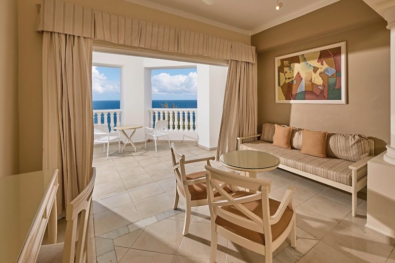 Bahia Principe Luxury Runaway Bay 24
