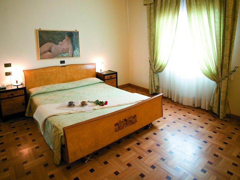 Alla Rocca 24