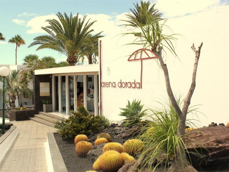 Arena Dorada Apartments