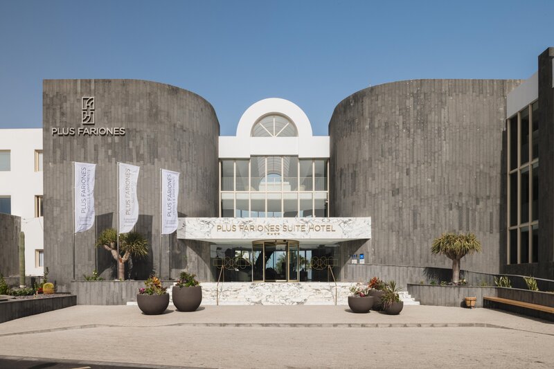 Suite Hotel Fariones Playa 11