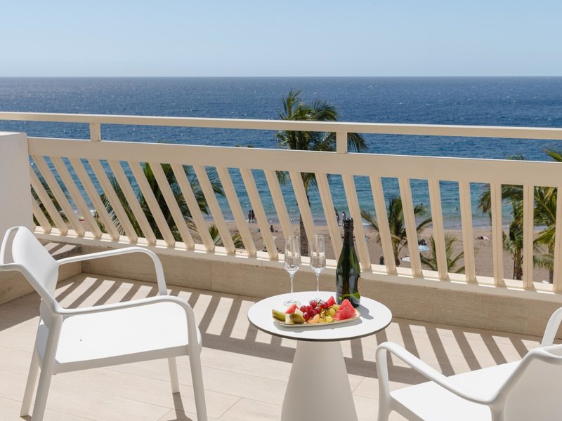 Plus Fariones Suite Hotel 40