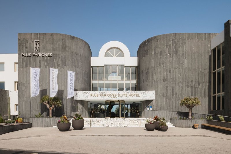 Plus Fariones Suite Hotel 15