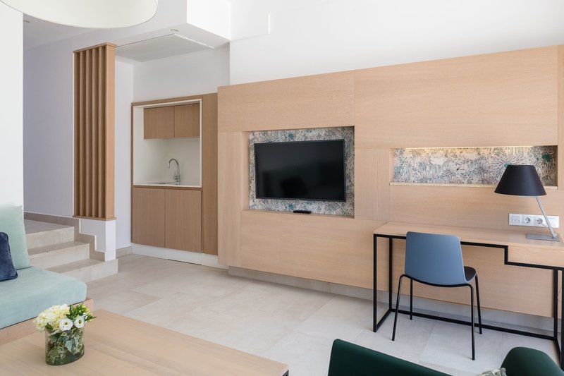Plus Fariones Suite Hotel 22
