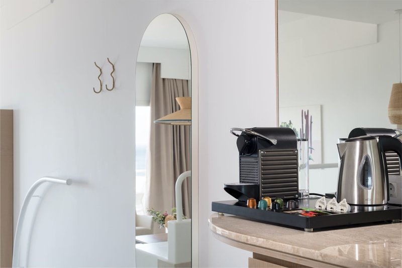 Plus Fariones Suite Hotel 32