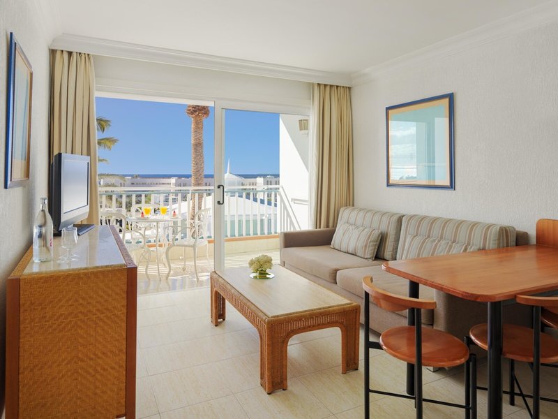 Plus Fariones Apartamentos 8