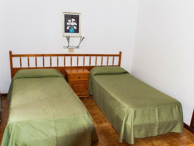 Las Acacias 28