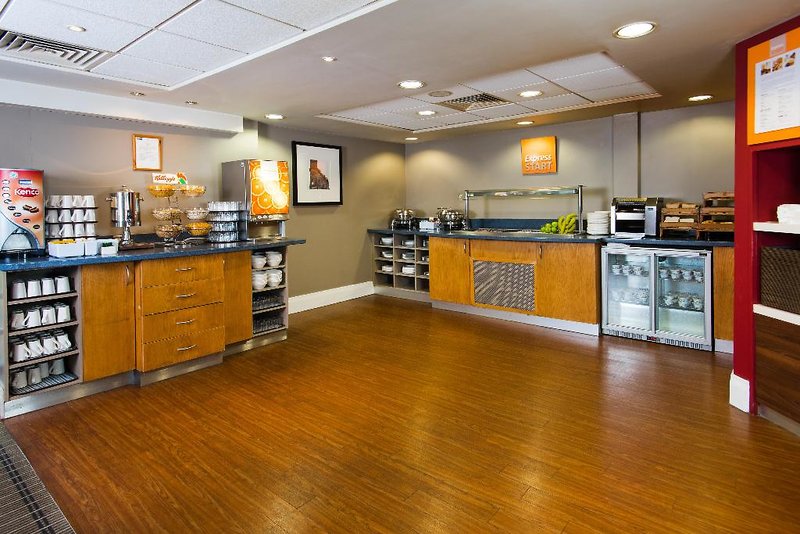 Holiday Inn Express Swansea - East