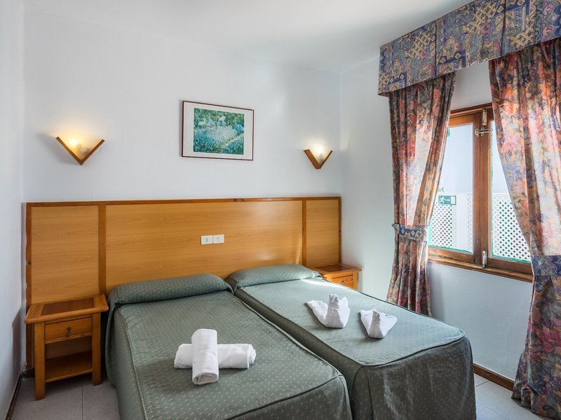 Aparthotel Blue Sea Los Fiscos 34 - Room Example