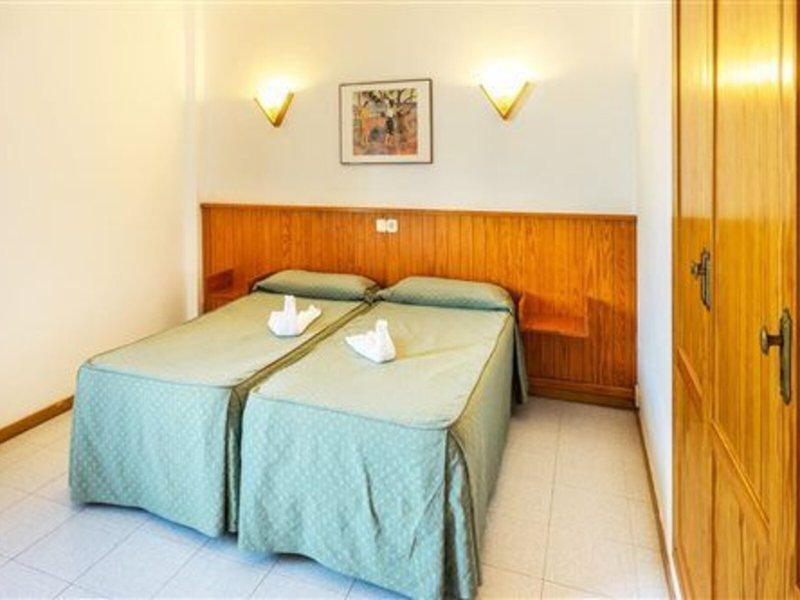 Aparthotel Blue Sea Los Fiscos 37 - Room Example