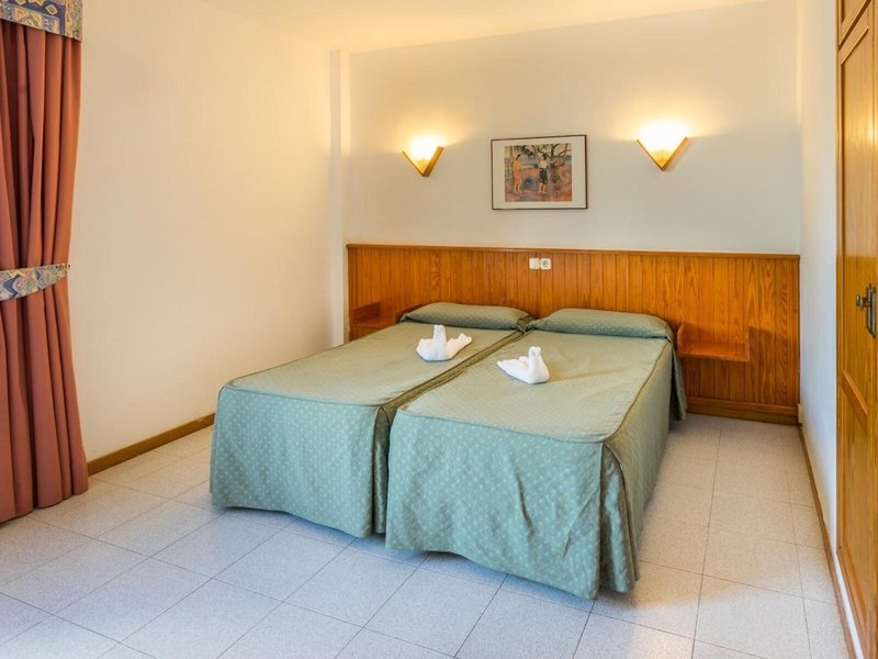 Aparthotel Blue Sea Los Fiscos 42 - Room Example