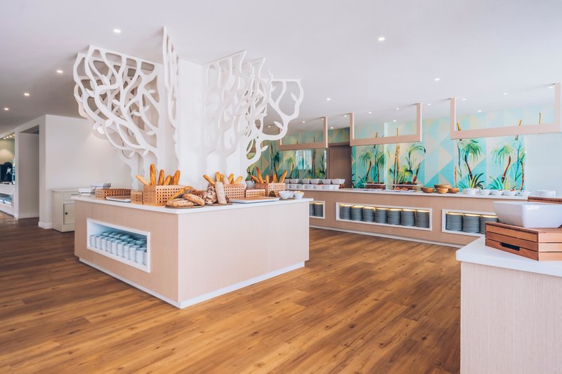 Iberostar Waves Alcudia Park 16