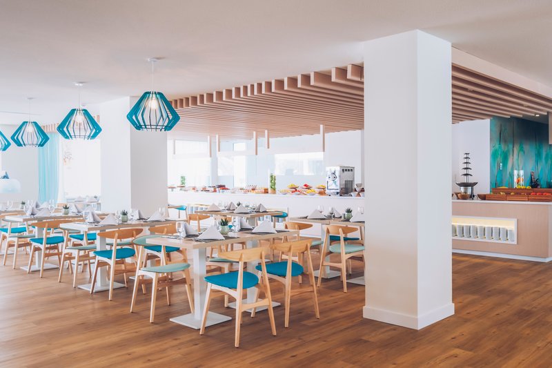 Iberostar Waves Alcudia Park 38