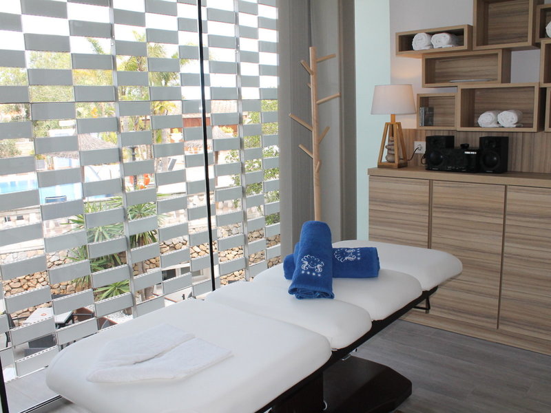 Bahia de Alcudia 24 - Health & Beauty