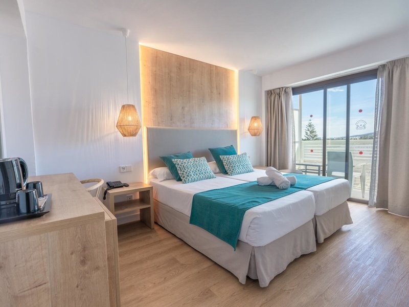 Bahia de Alcudia 29 - Room Example