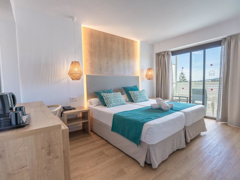 Bahia de Alcudia 31 - Room Example